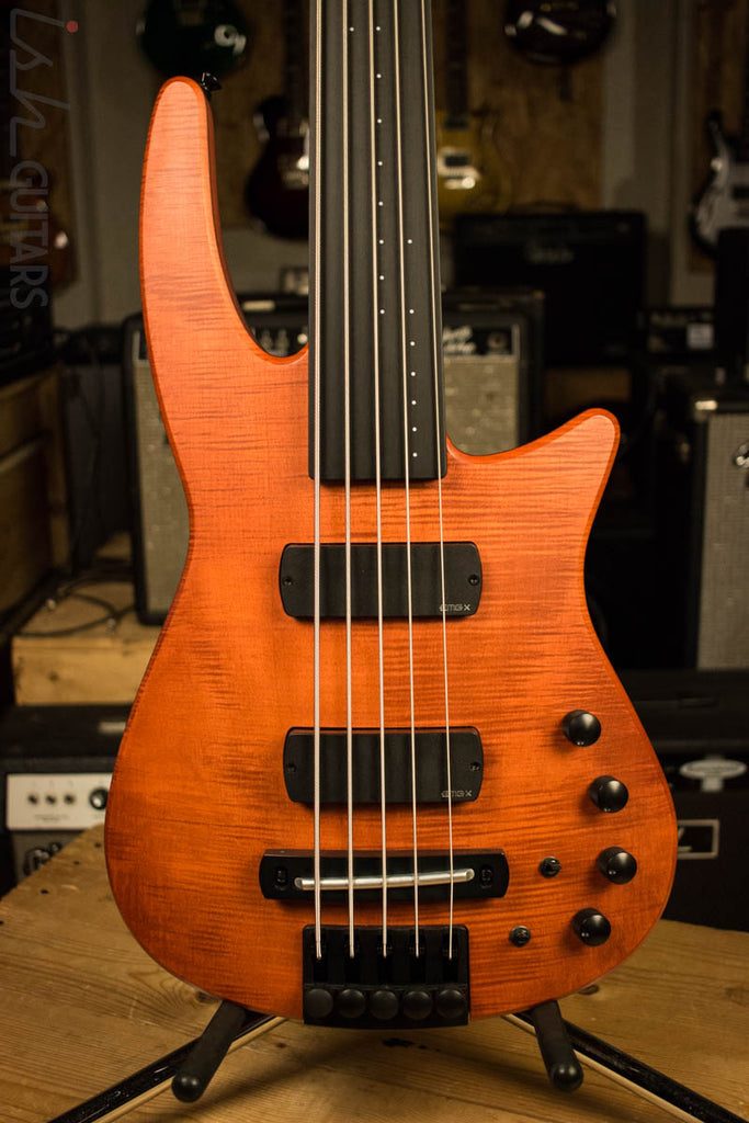 NS Designs CR5 Radius Electric Bass 5 String Fretless Piezo – Ish