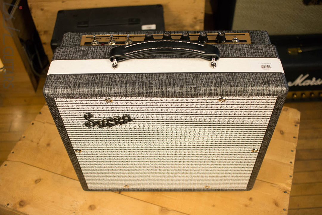 Supro 1610RT Comet 6/14W 1x10 Tube Guitar Combo Amp