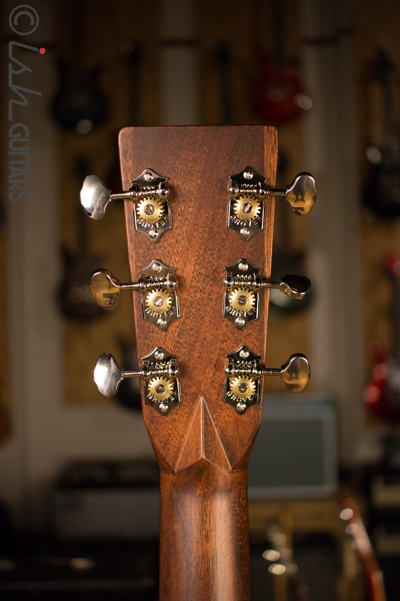2018 Martin D-28 Spruce Top Rosewood Back Acoustic Guitar