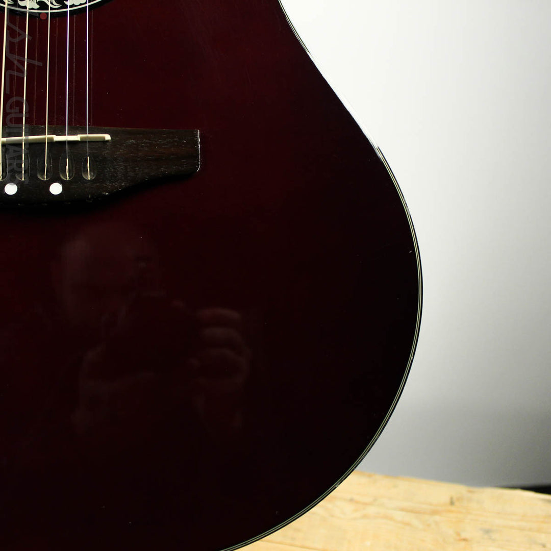 Applause by Ovation AB24-RR