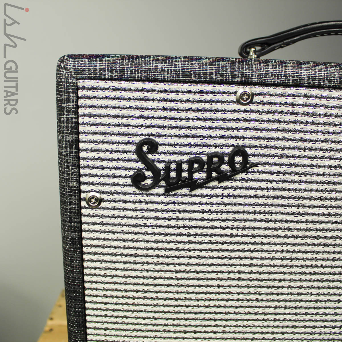 Supro Black Magick 1790 1x12 Extension Cab – Ish Guitars