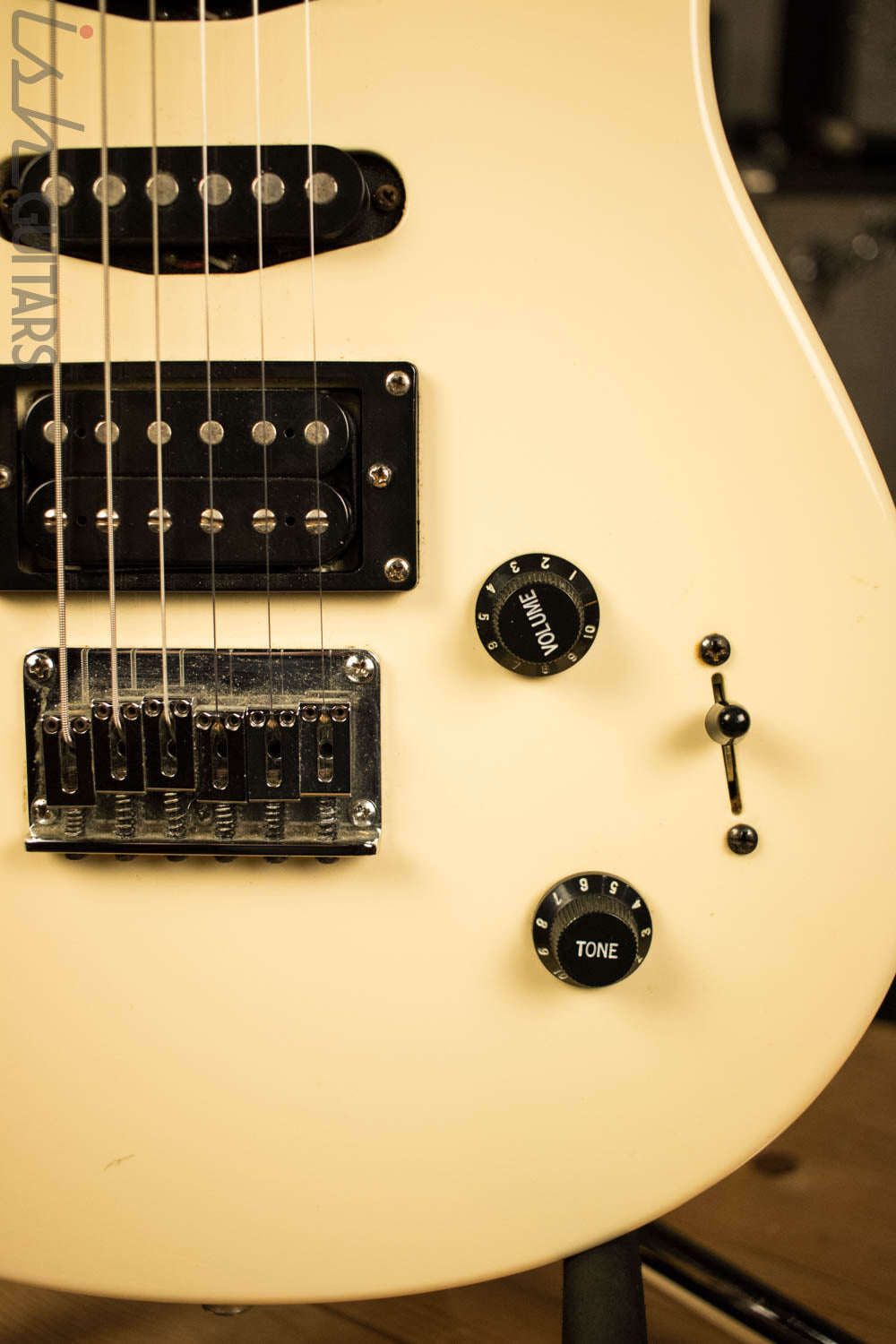 1998 White Peavey Firenza JX Electric Guitar