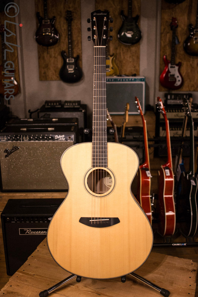 Breedlove Oregon Concerto E Sitka Spruce Myrtlewood