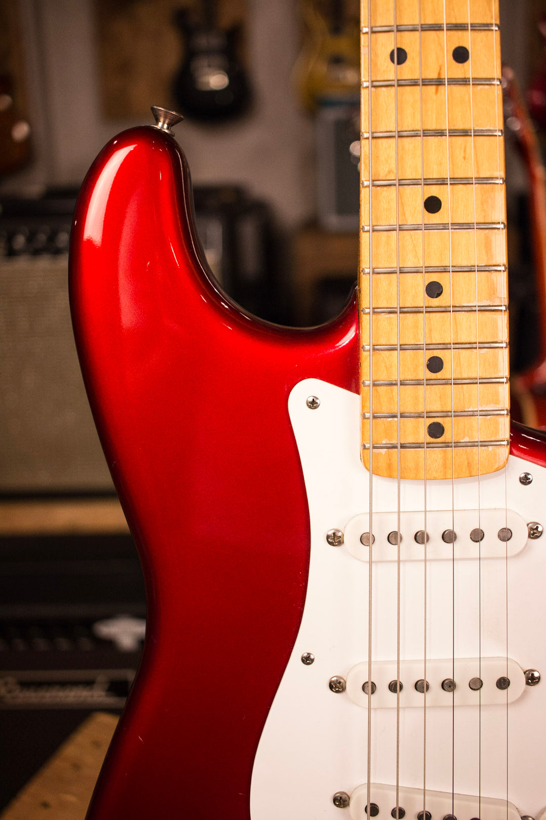 1985 Fender Stratocaster 57 Reissue AVRI Fullerton Candy Apple Red Maple Fretboard