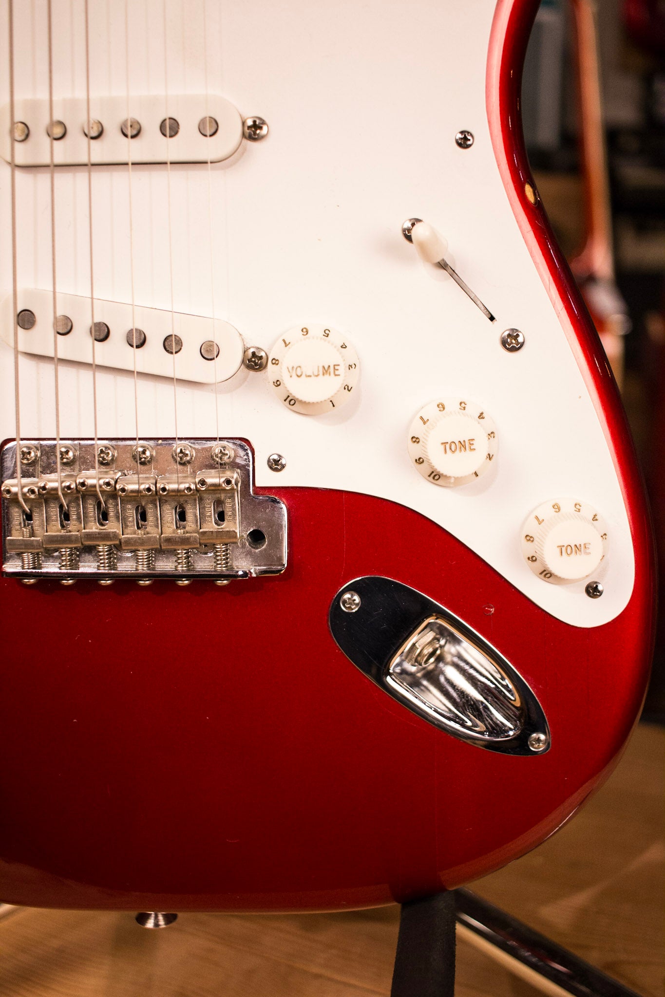 1985 Fender Stratocaster 57 Reissue AVRI Fullerton Candy Apple Red