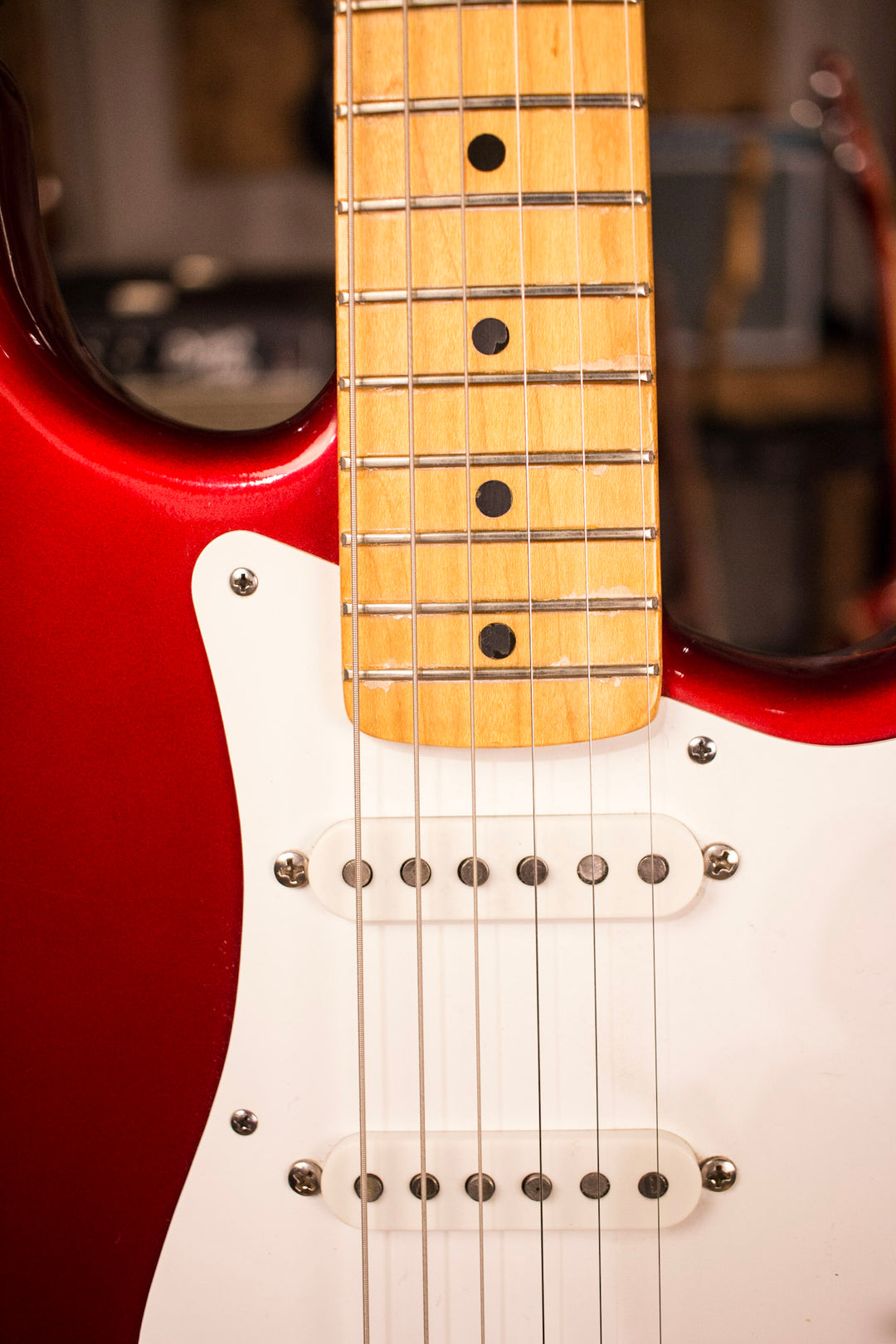 1985 Fender Stratocaster 57 Reissue AVRI Fullerton Candy Apple Red Maple Fretboard