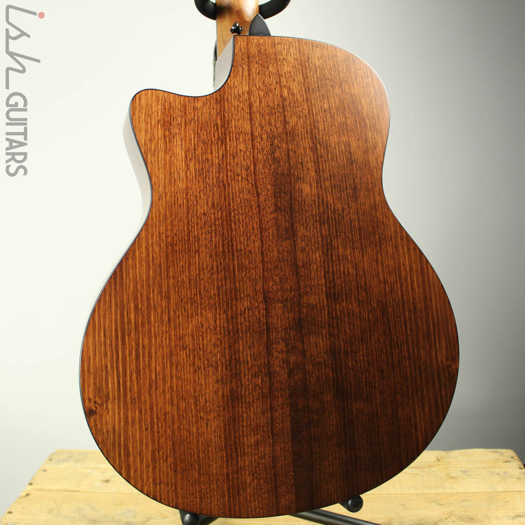 Taylor 326ce Baritone-8 String LTD