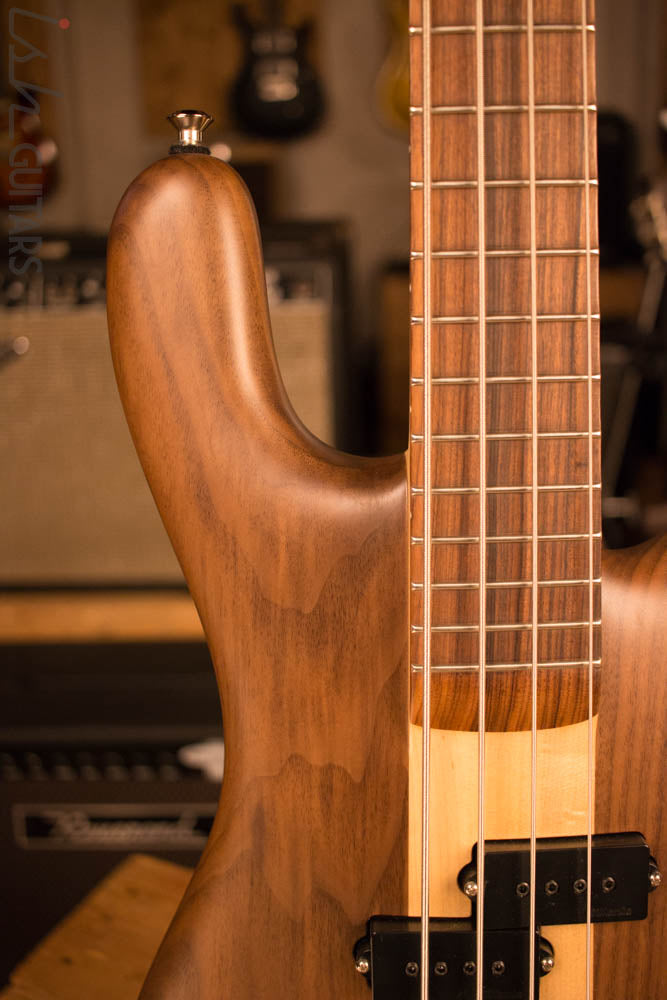 Spector Forte 4 Retro Walnut Body DiMarzio Pickups Bass Player Live Display