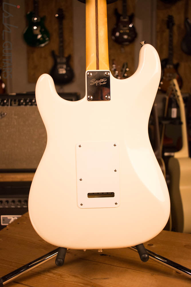 Fender Squire Classic Vibe 1957 Reissue Stratocaster Olympic White Gold Anodized Pickguard