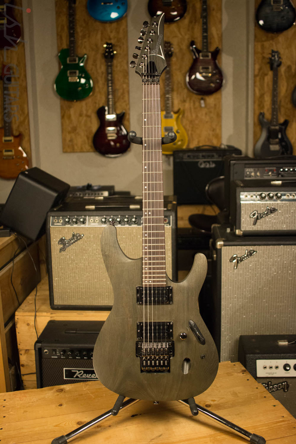 Ibanez PWM100  Paul Waggoner Signature Series Electric Guitar Gray