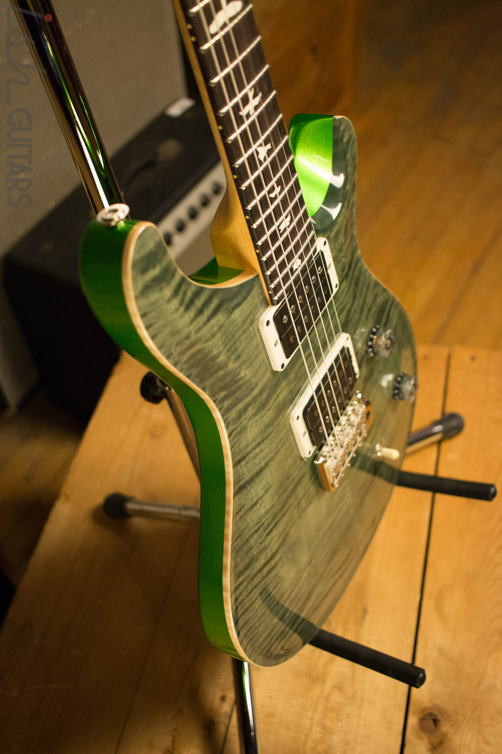 Paul Reed Smith PRS CE24 Custom Color Trampas Green with Metallic Green Back