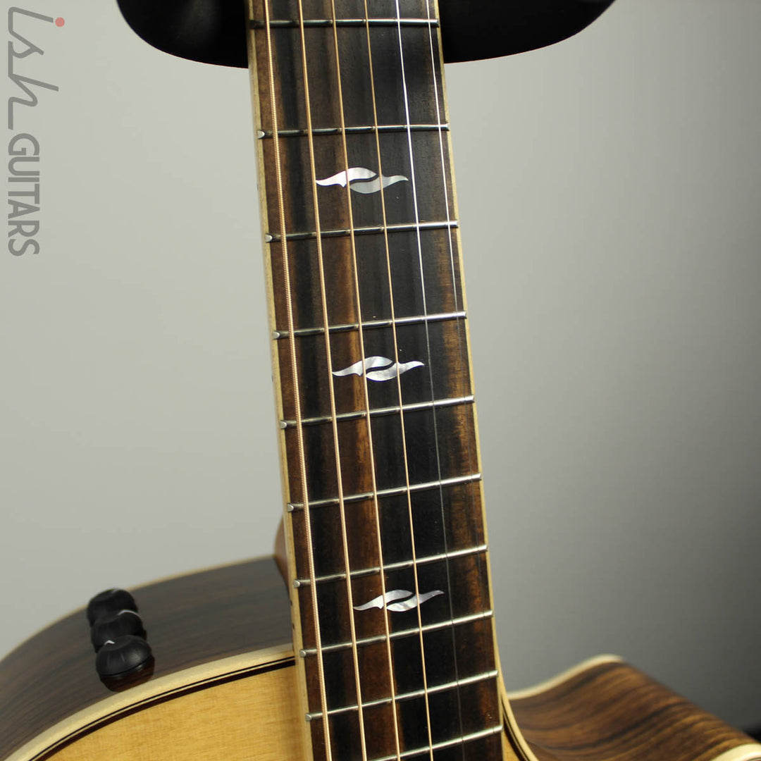 2016 Taylor 812ce 12-Fret Deluxe Grand Concert Cutaway