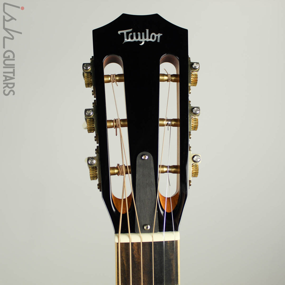 2016 Taylor 812ce 12-Fret Deluxe Grand Concert Cutaway