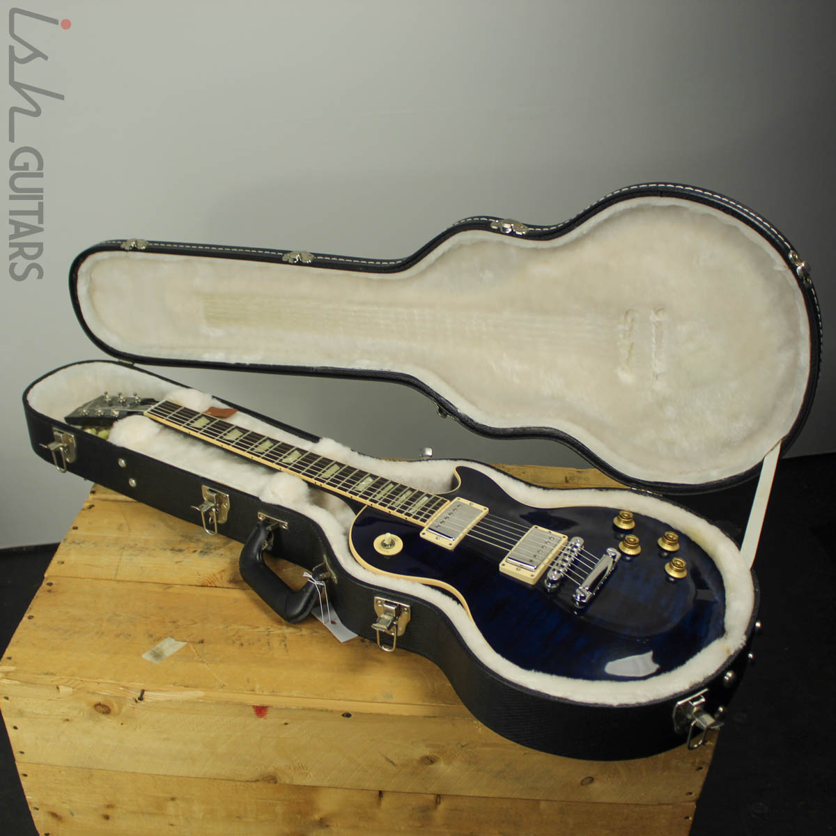 2011 Gibson Les Paul Chicago Blue – Ish Guitars