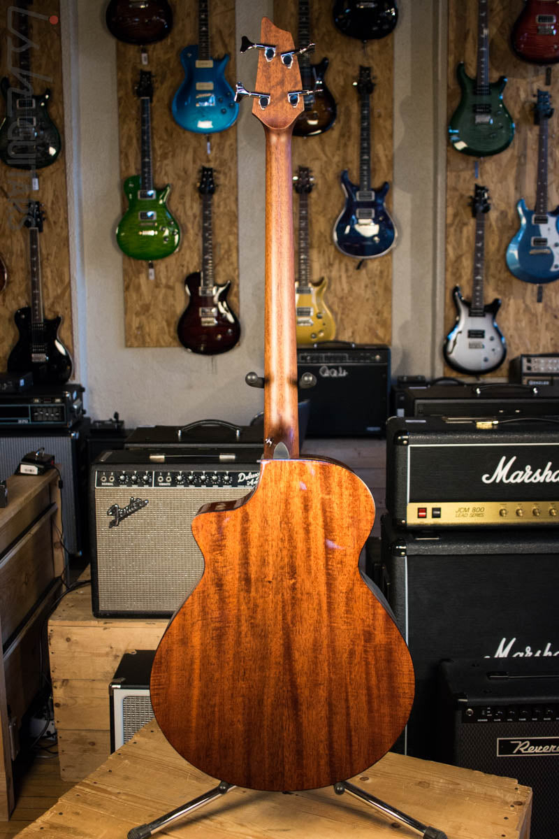 Breedlove Solo Acoustic Electric Bass Guitar