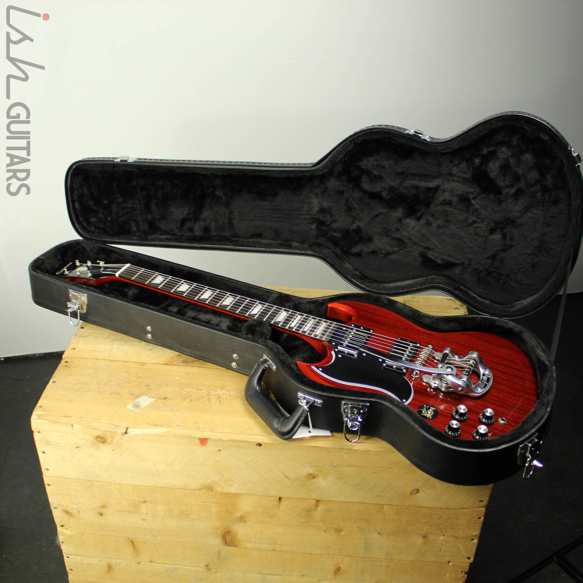 2014 Epiphone G-400 SG Pro Left Handed Cherry w/ Bigsby – Ish Guitars