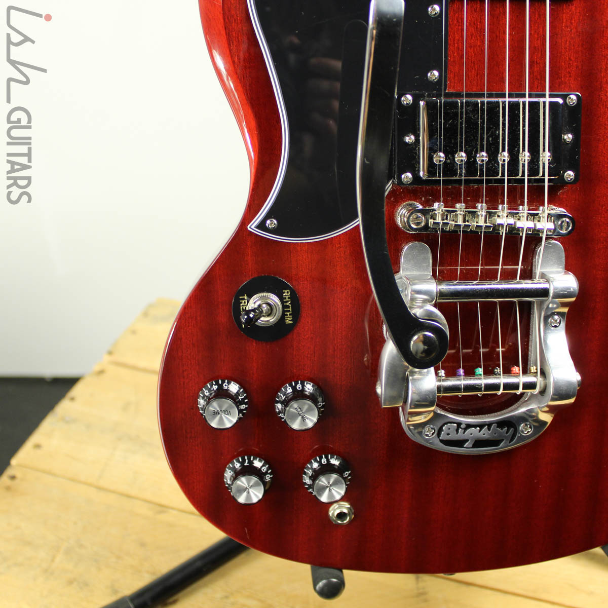 2014 Epiphone G-400 SG Pro Left Handed Cherry w/ Bigsby – Ish Guitars