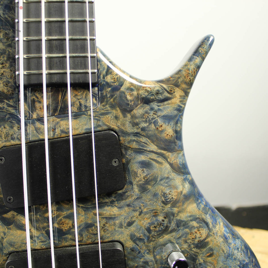 Ritter R8 Singlecut Bass Guitar Solid Maple Burl