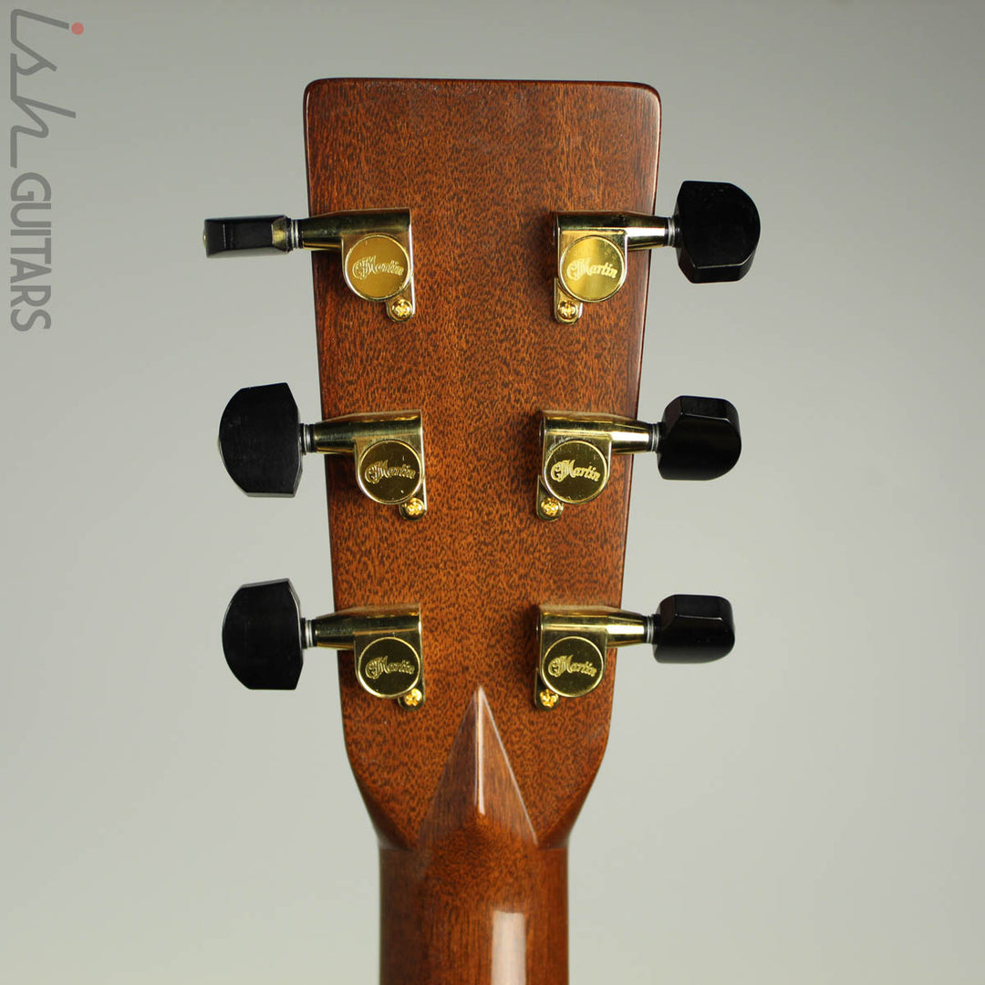 2011 Martin DC Aura Cutaway Acoustic Electric Guitar