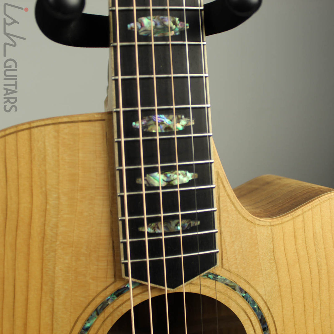 Cole Clark FL3EC-COLB Cedar of Lebanon Top with Blackwood Back and Sides