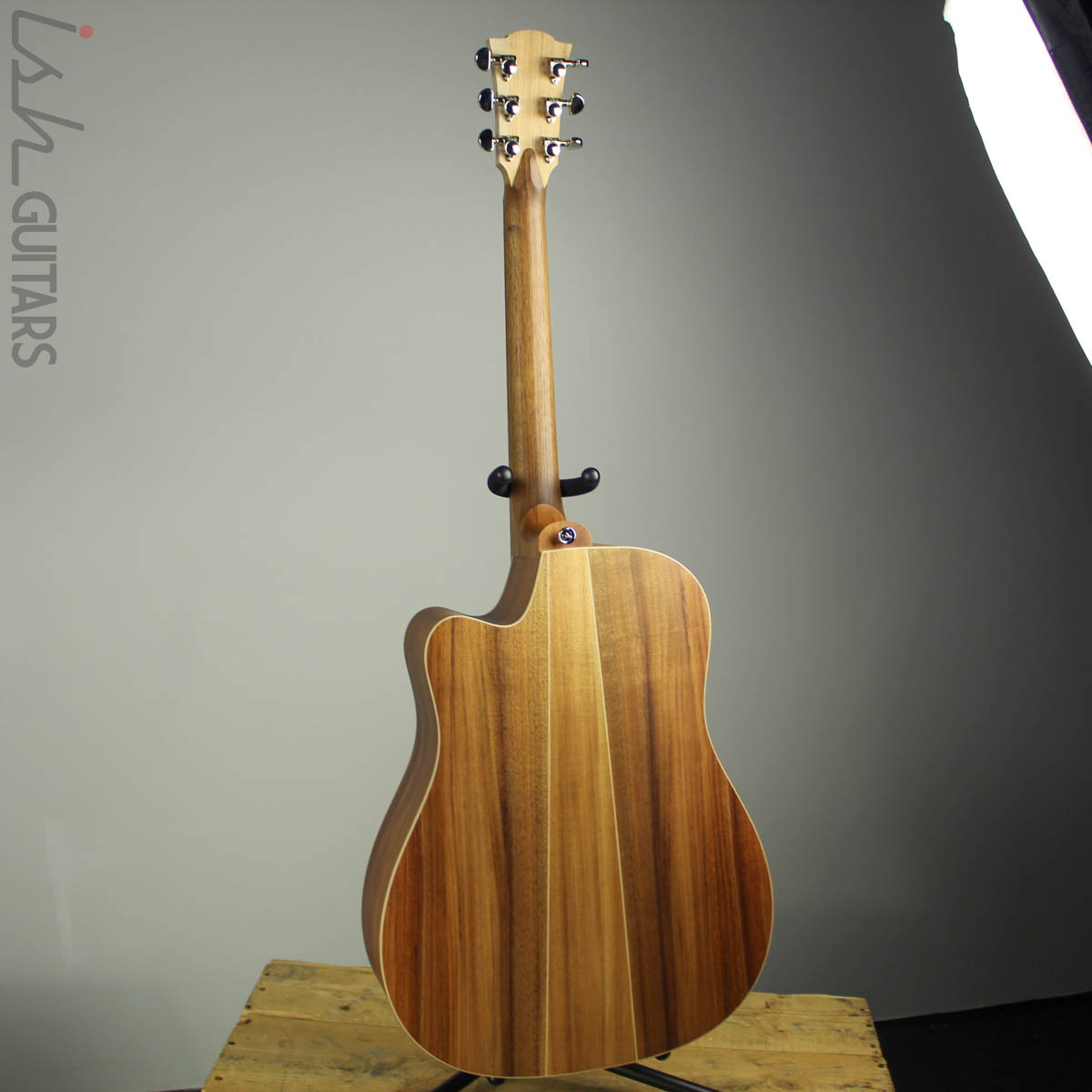 Cole Clark Fat Lady FL2EC-BB Bunya/Blackwood – Ish Guitars