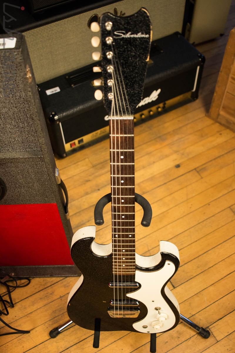 Vintage Silvertone 1449 W/ Amp Case