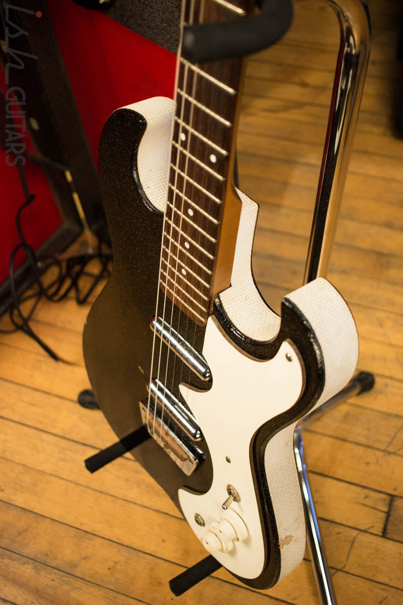 Vintage Silvertone 1449 W/ Amp Case