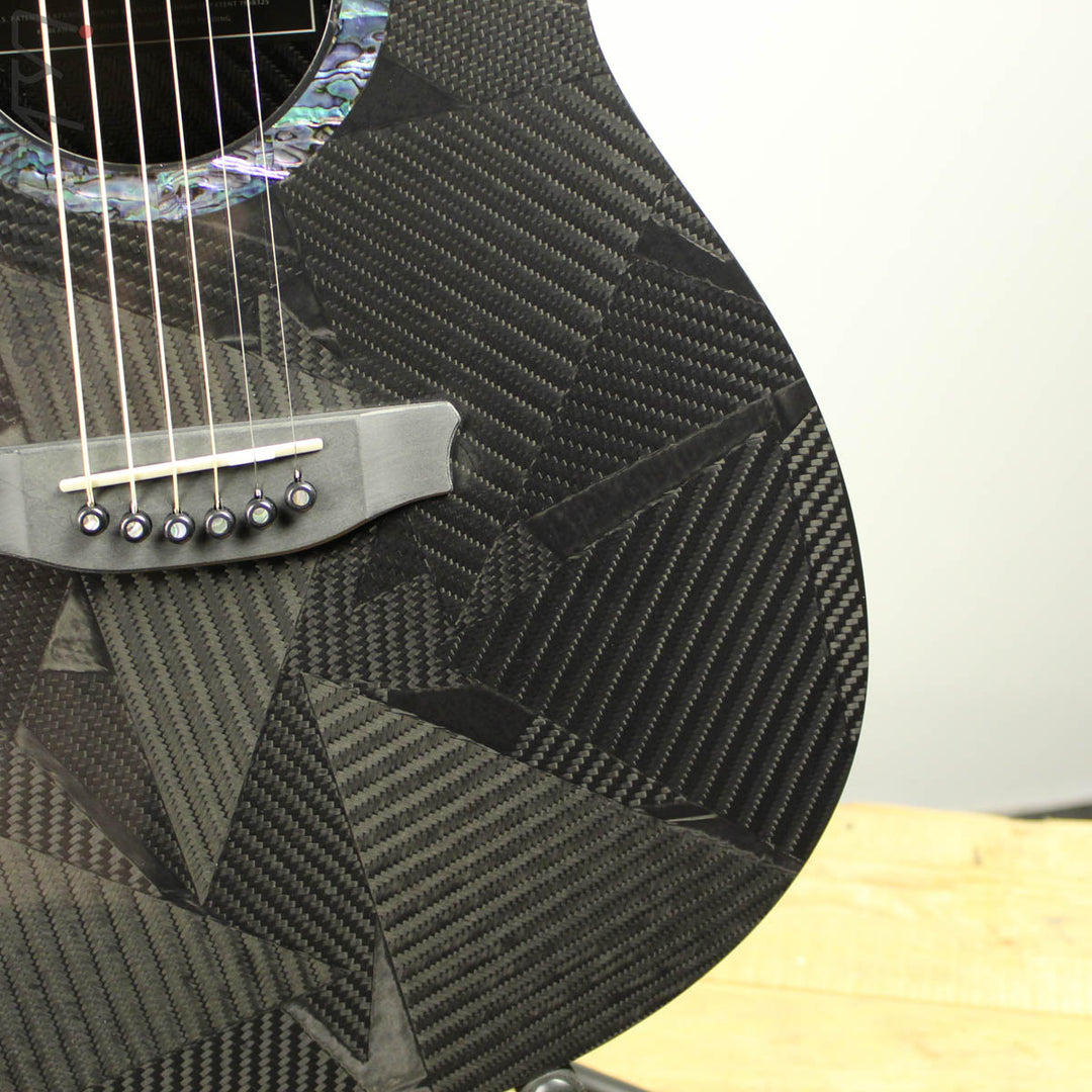 RainSong Black Ice BI-OM1000N2 Graphite Acoustic