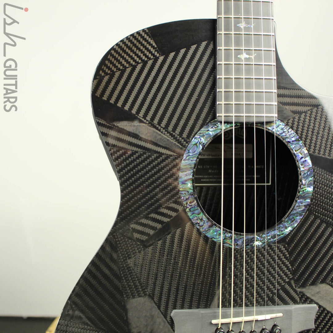 RainSong Black Ice BI-OM1000N2 Graphite Acoustic