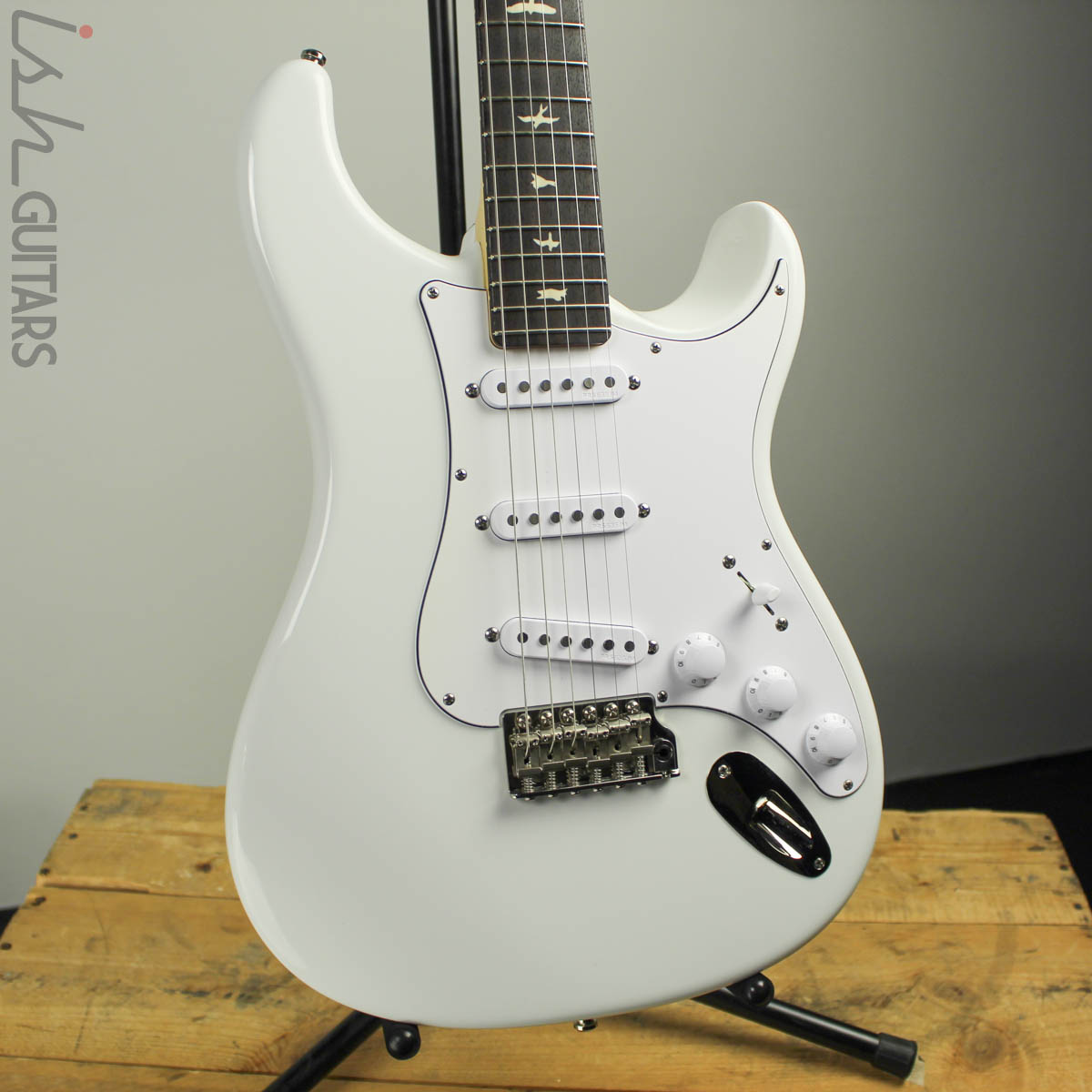 2019 Paul Reed Smith PRS Silver Sky Frost *WITH HARD CASE* – Ish
