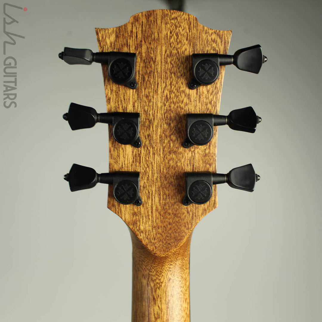 LAG THV20DCE Dreadnaught Cutaway HyVibe