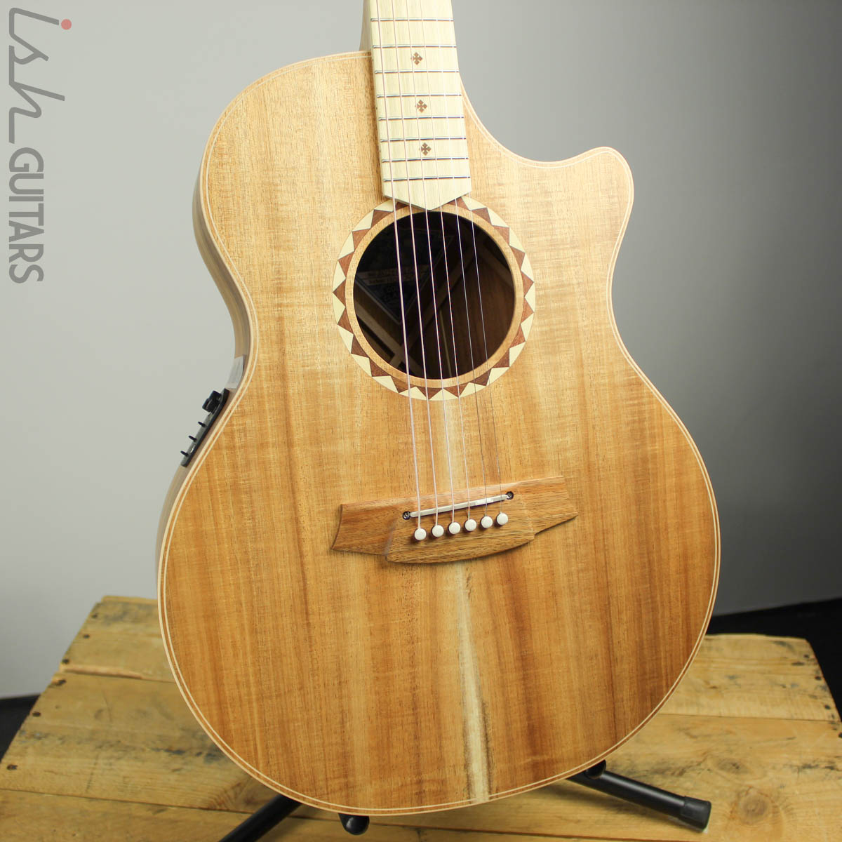 Cole Clark Angel AN2EC-BLBLSB Australian Blackwood – Ish Guitars