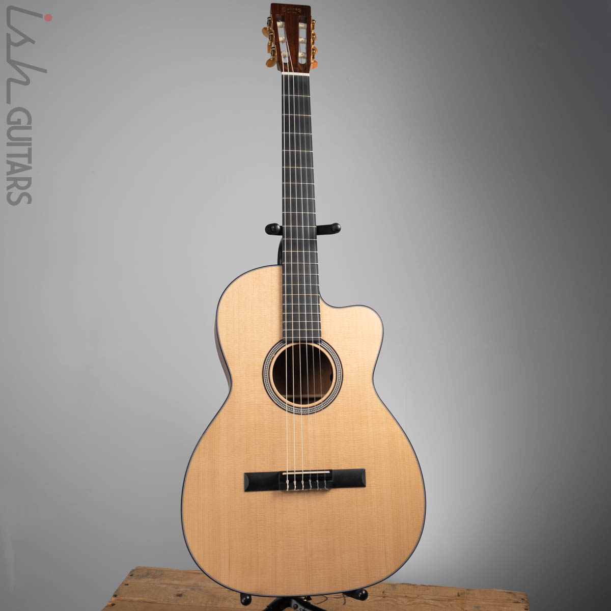 2018 Martin 000-C Nylon String – Ish Guitars