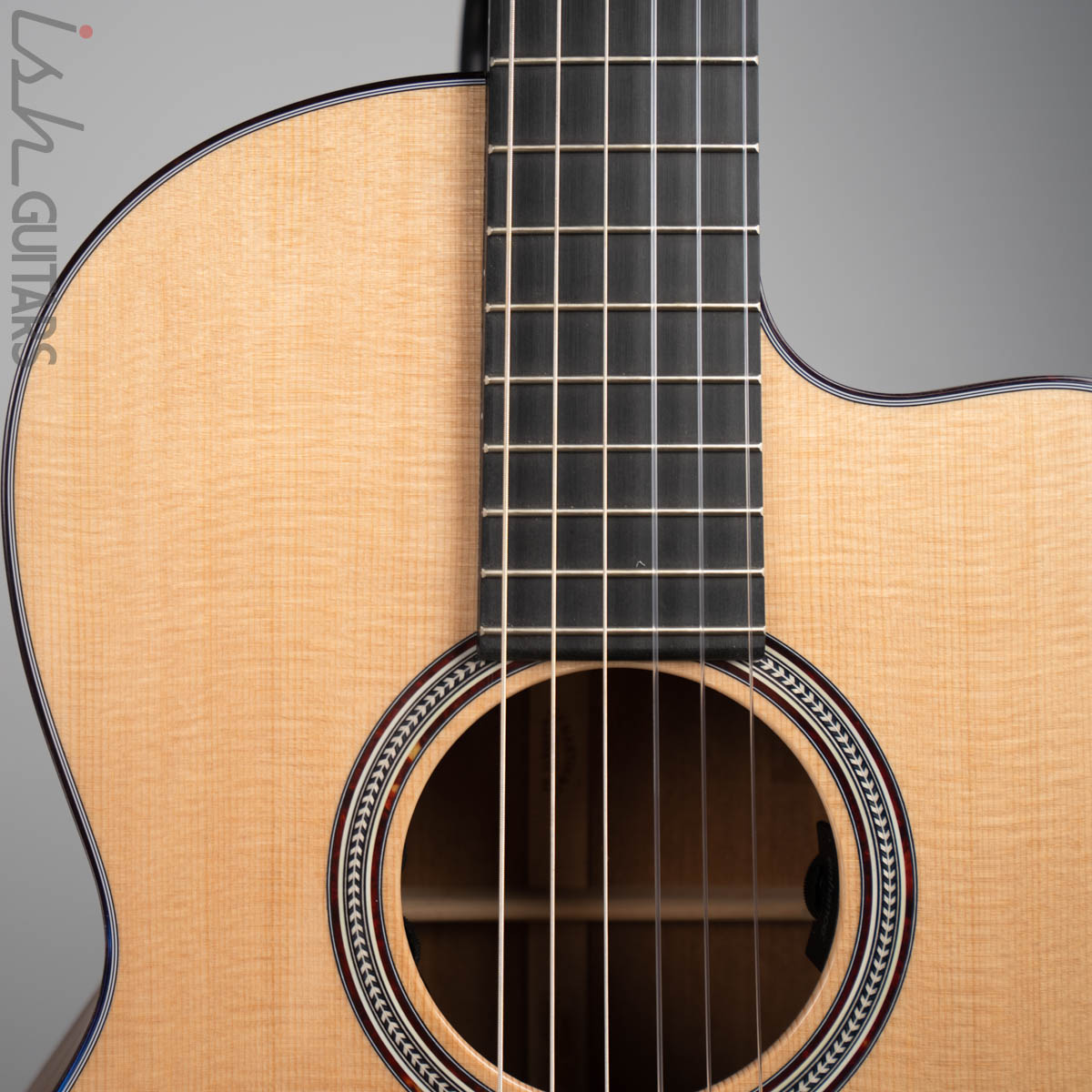 2018 Martin 000-C Nylon String – Ish Guitars