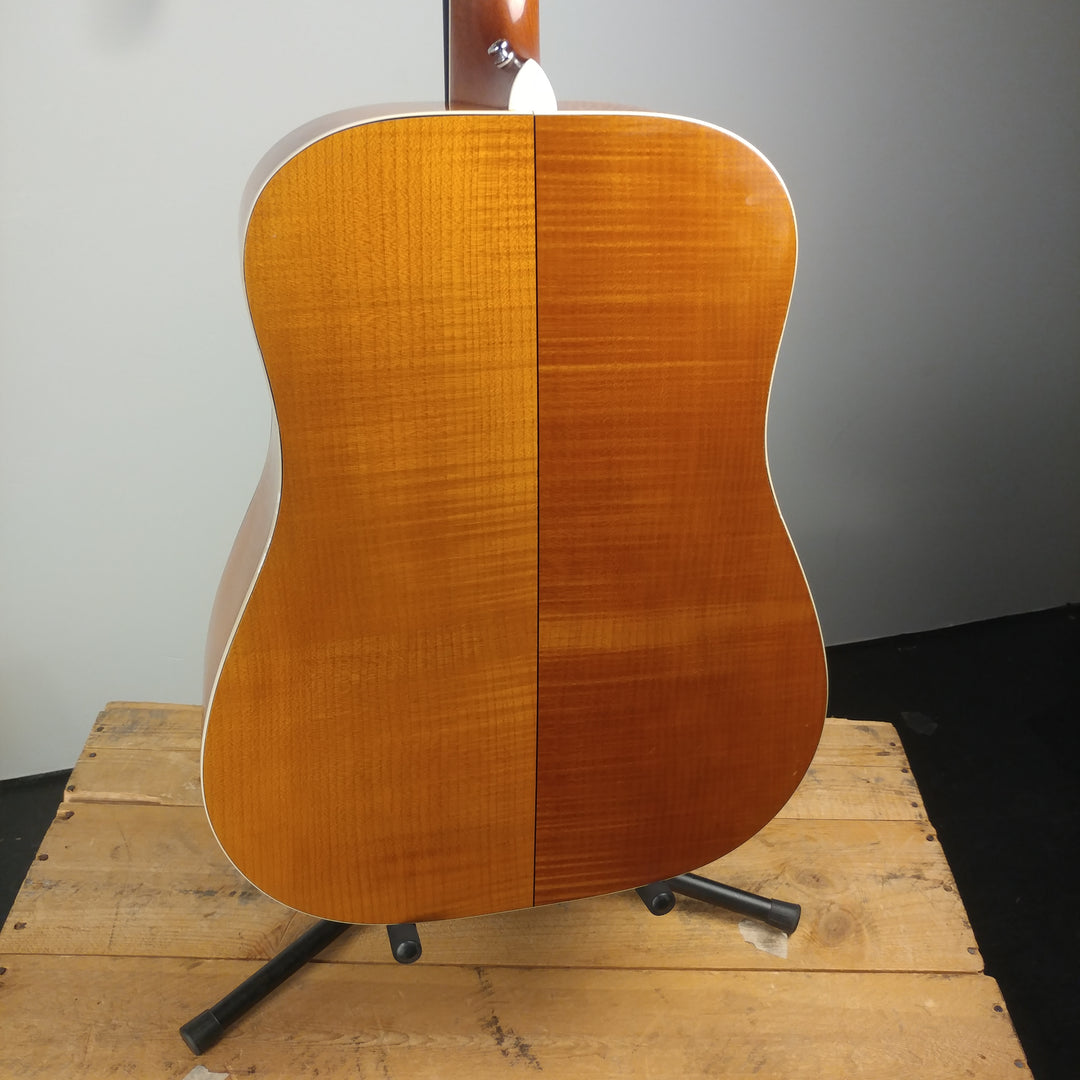 1993 Taylor 610 Natural With L.R. Baggs iBeam