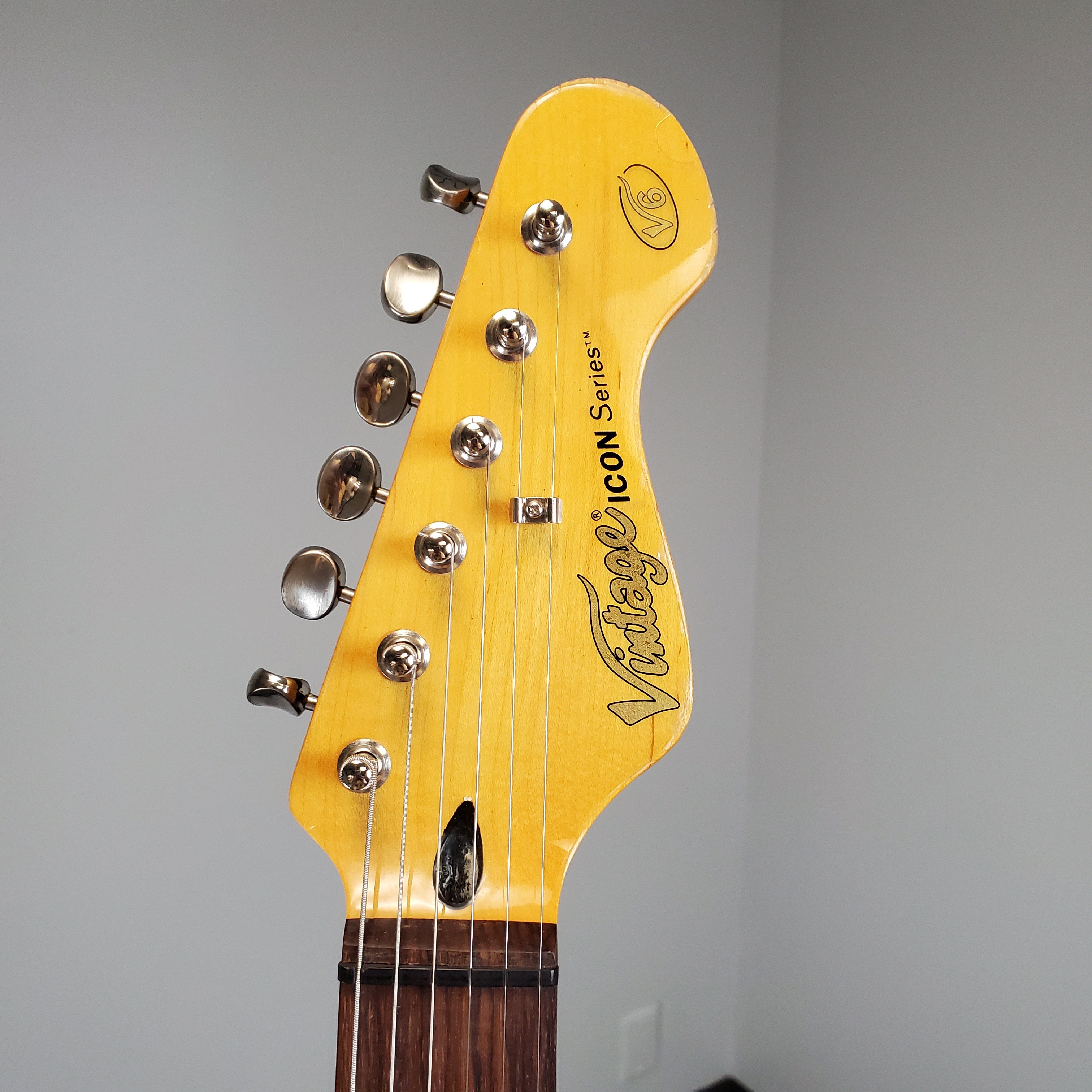 Vintage Icon Series V6 Strat Style Reliced Sonic Blue – Ish Guitars