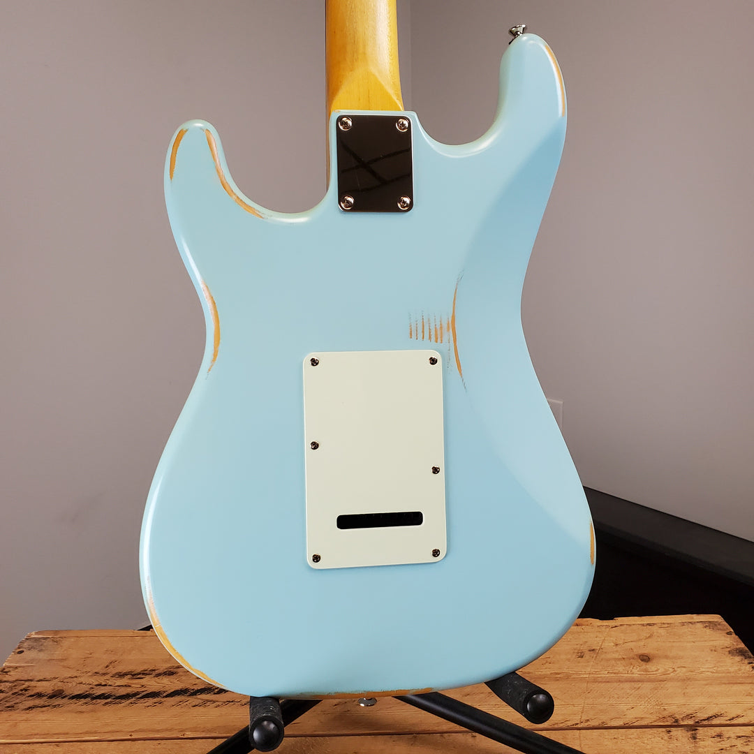 Vintage Icon Series V6 Strat Style Reliced Sonic Blue
