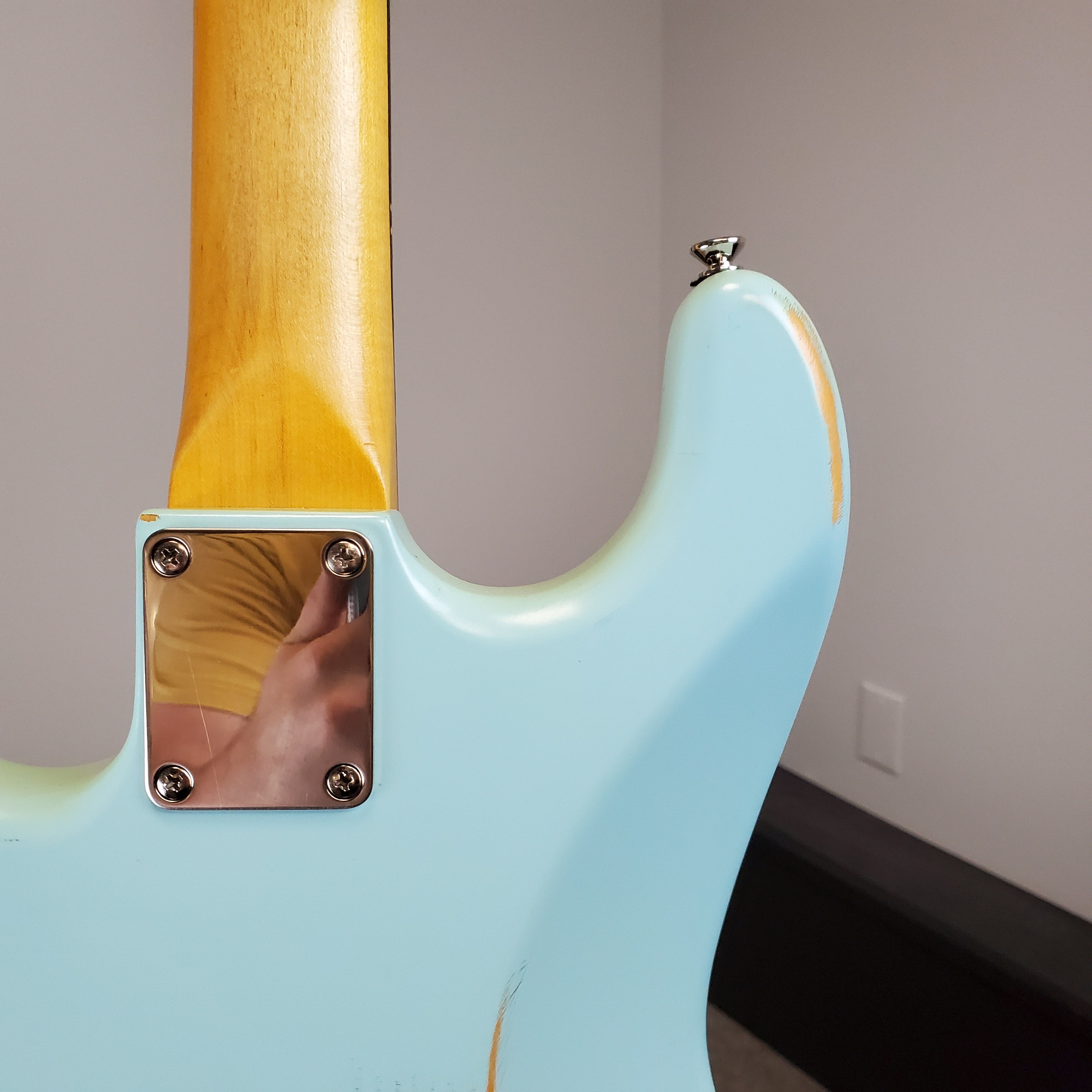 Vintage Icon Series V6 Strat Style Reliced Sonic Blue – Ish Guitars