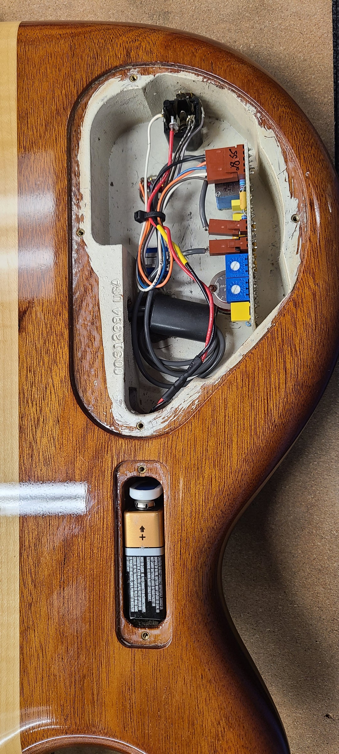 2000 Alembic Spoiler 7-String Bass Lined Fretless Natural