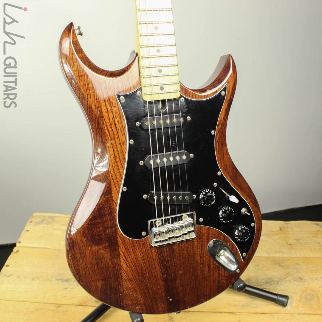 1980’s Vantage Avenger AV-330