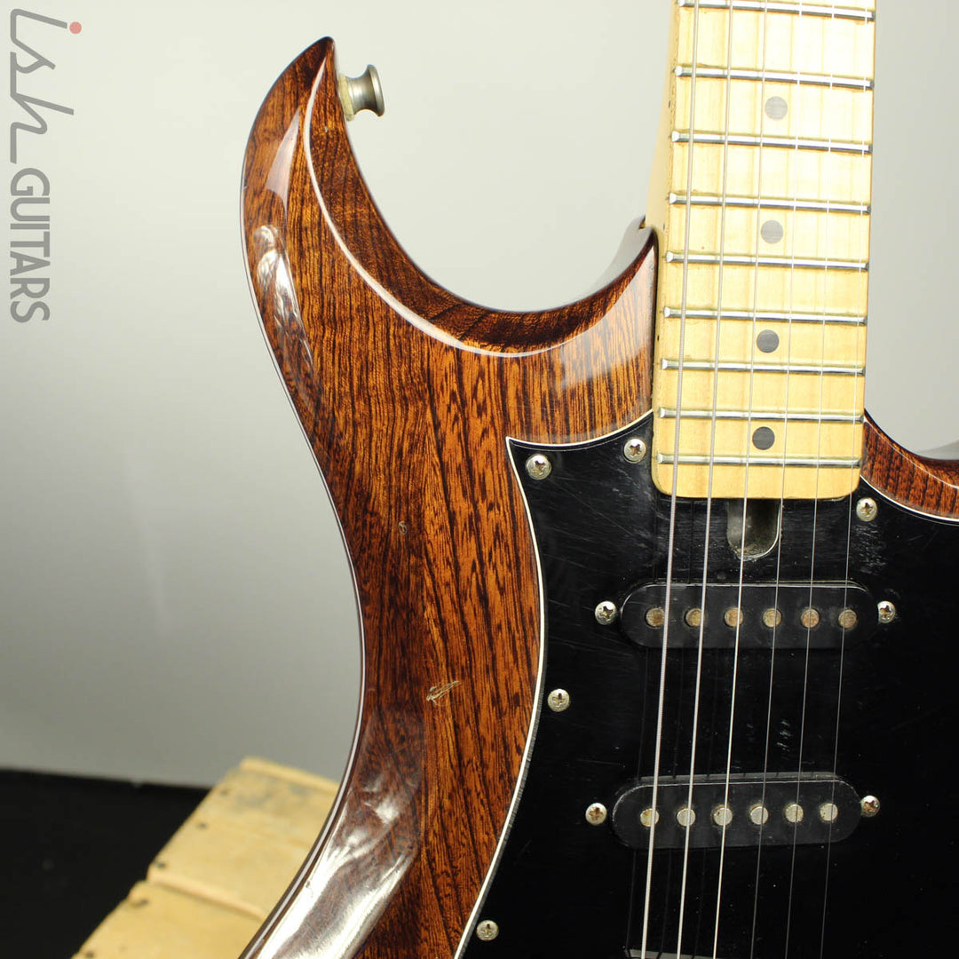 1980’s Vantage Avenger AV-330