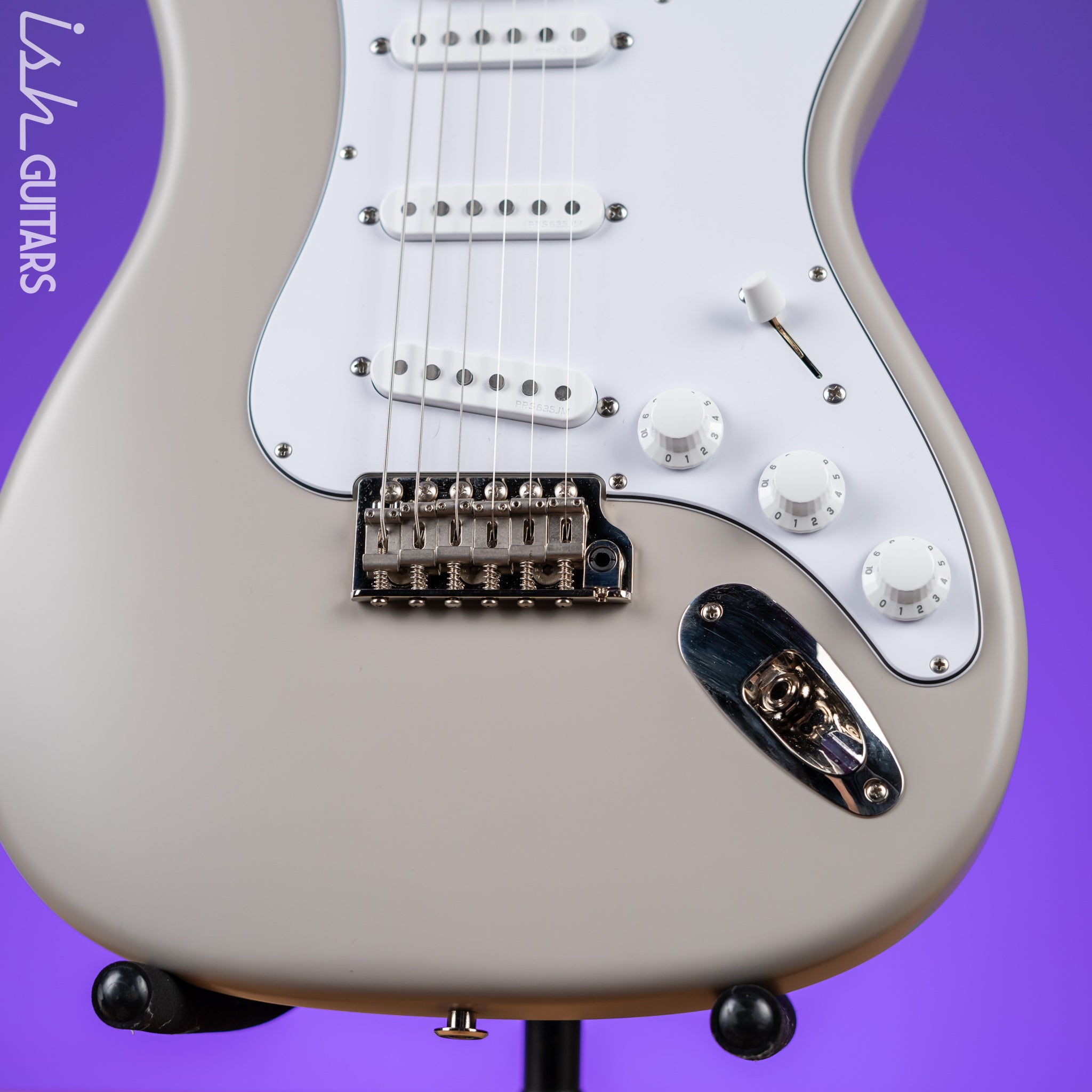 2021 PRS Silver Sky Moc Sand Satin – Ish Guitars