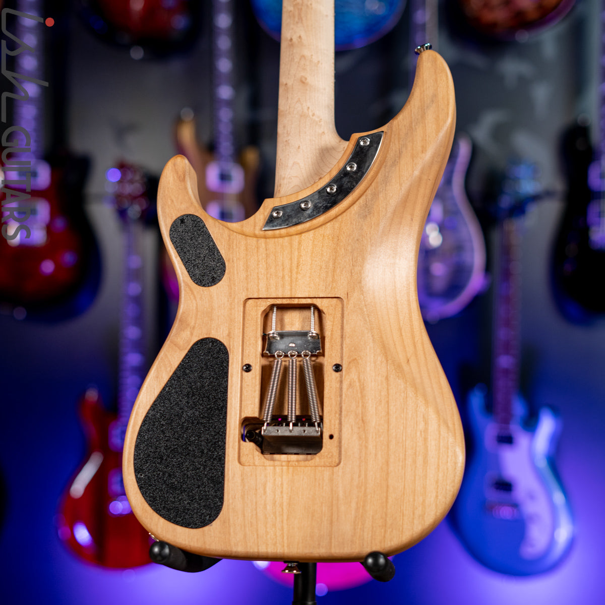 Washburn USA N-4 Vintage Nino Bettencourt Signature Guitar – Ish