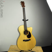 Martin Custom Shop 000-18 Cutaway Cocobolo Back Sitka Spruce Top (DEMO VIDEO)