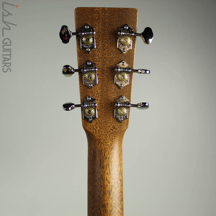 Martin Custom Shop 000-18 Cutaway Cocobolo Back Sitka Spruce Top (DEMO VIDEO)