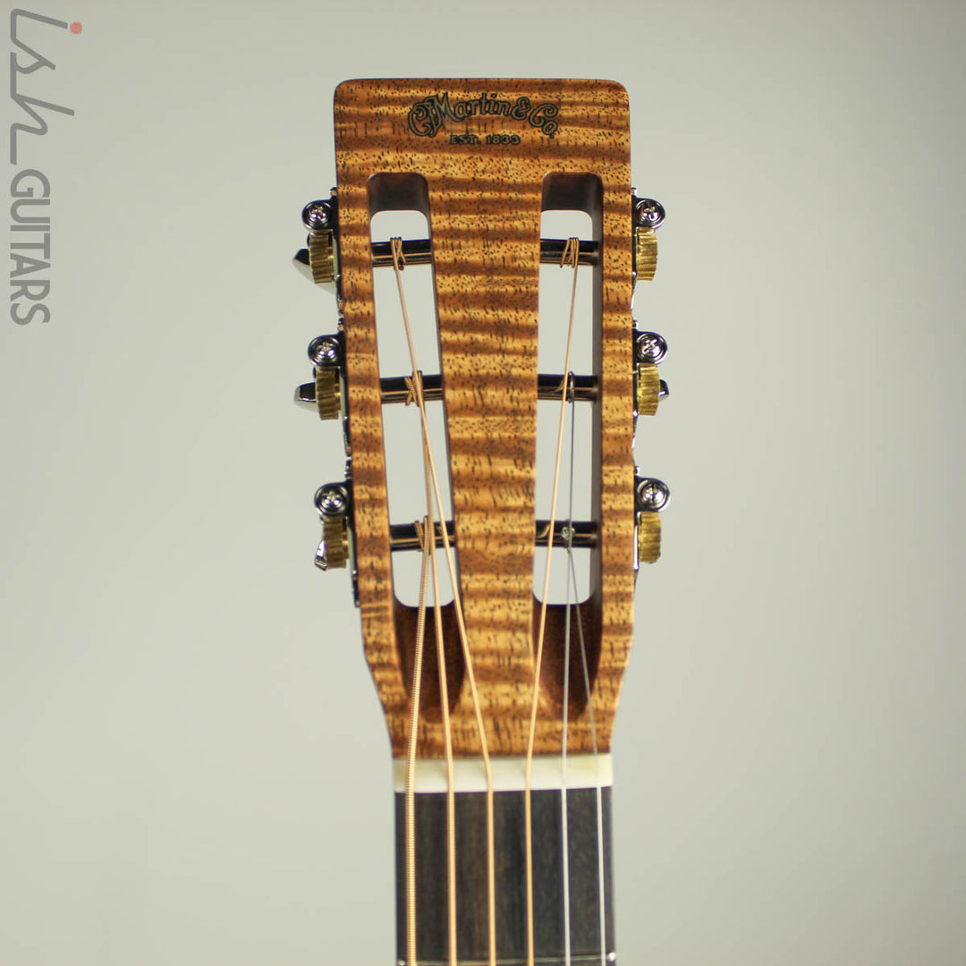 Martin Custom Shop D-1 DSS Slope Shoulder 12 Fret Dreadnought Flamed Mahogany