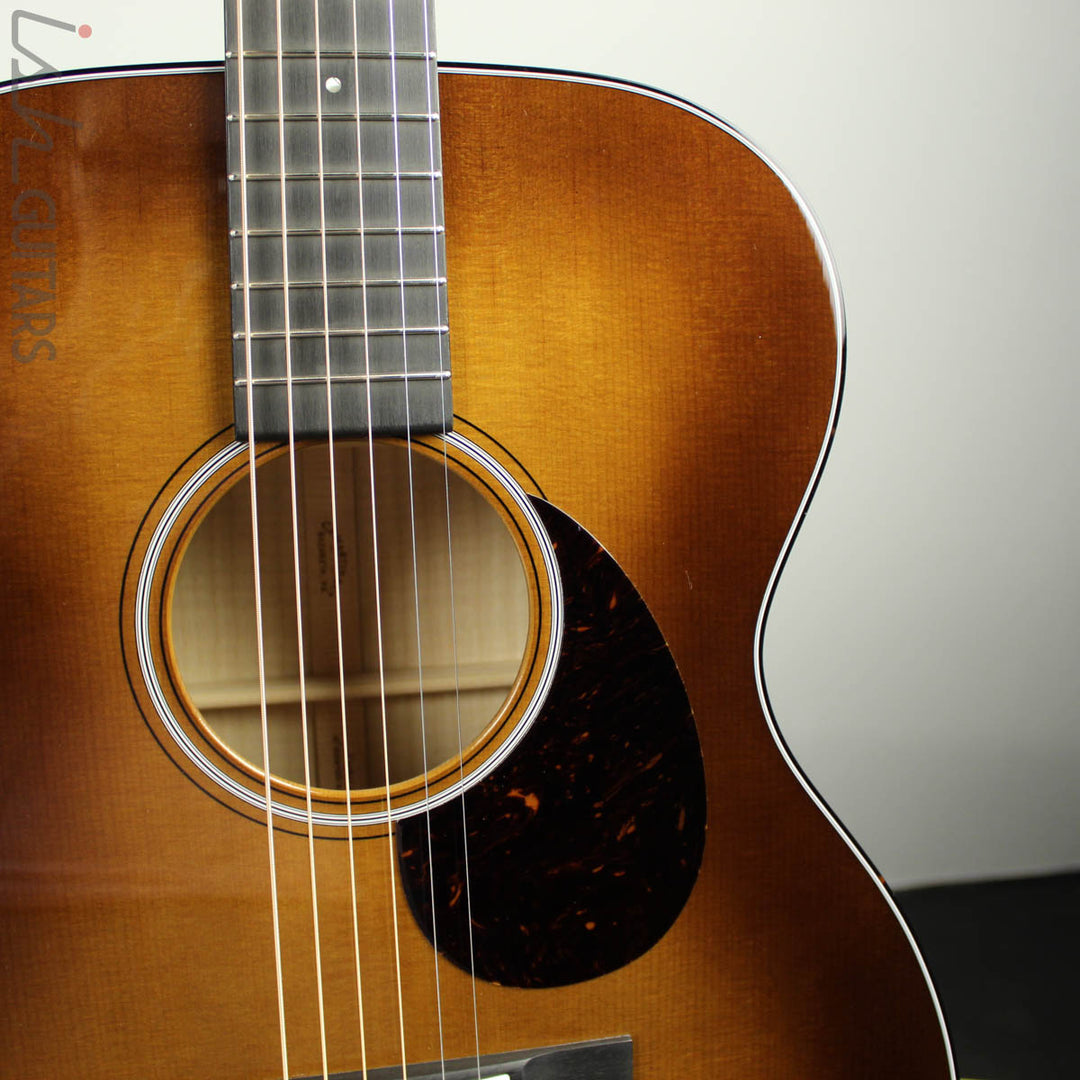 Martin Custom Shop 000-18 Curly Ash 1933 Amber Tone Burst (DEMO VIDEO)