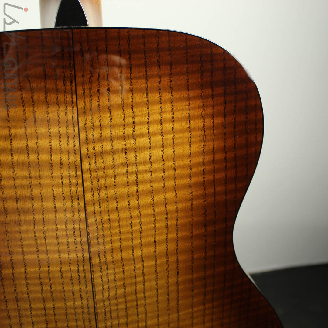 Martin Custom Shop 000-18 Curly Ash 1933 Amber Tone Burst (DEMO VIDEO)