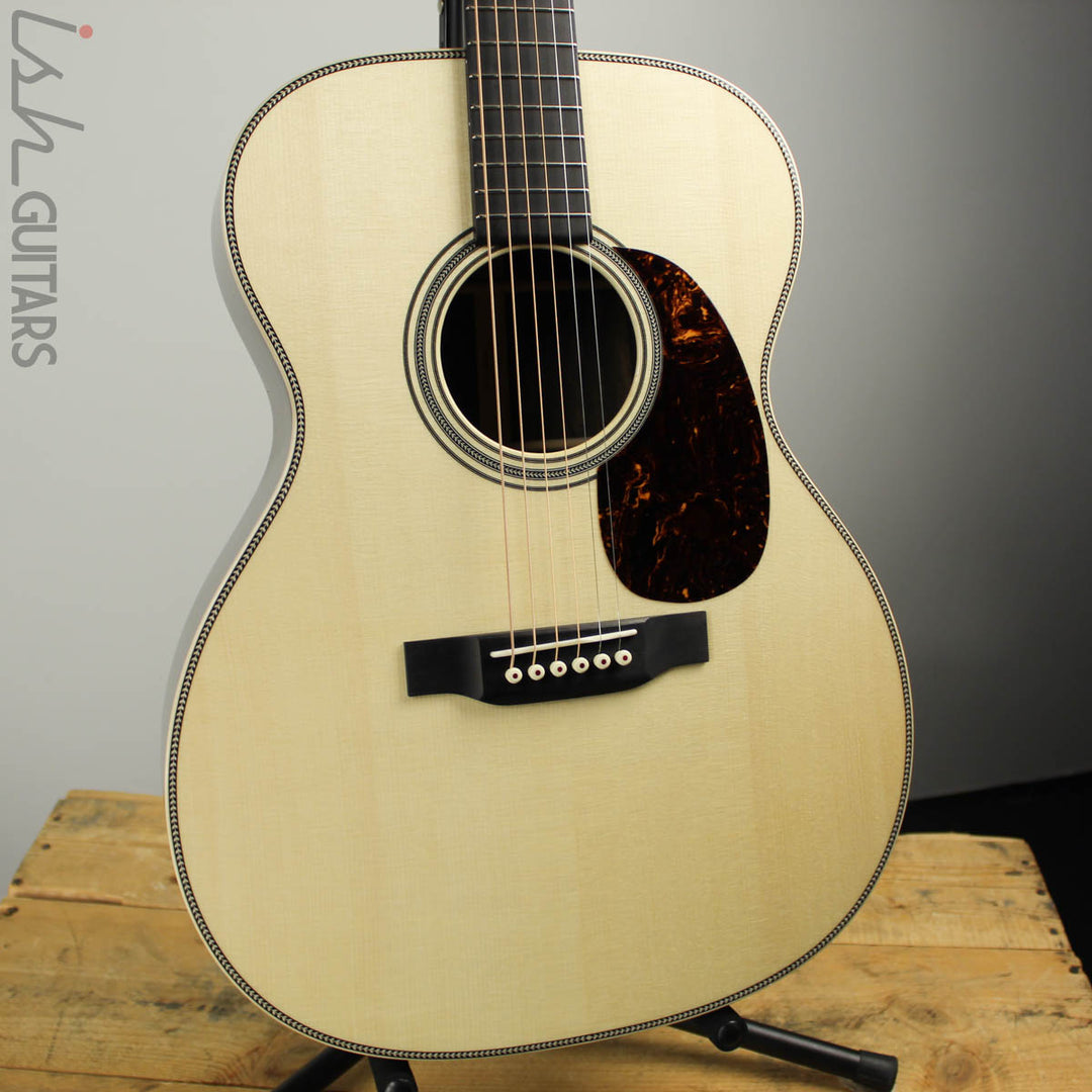 Martin Custom Shop 000-28 Ziricote NAMM 2019 (DEMO VIDEO)