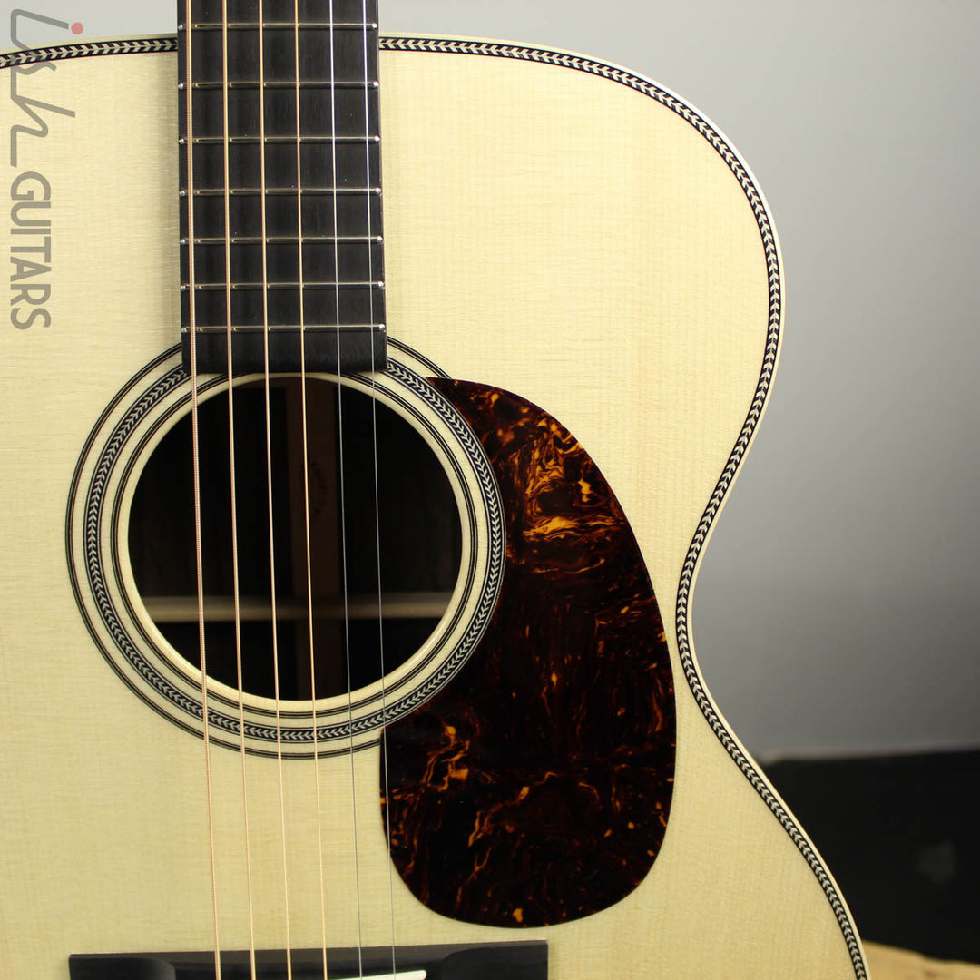 Martin Custom Shop 000-28 Ziricote NAMM 2019 (DEMO VIDEO)